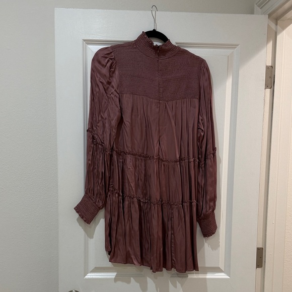 Olivaceous Long Sleeve Mauve Dress - Picture 2 of 3